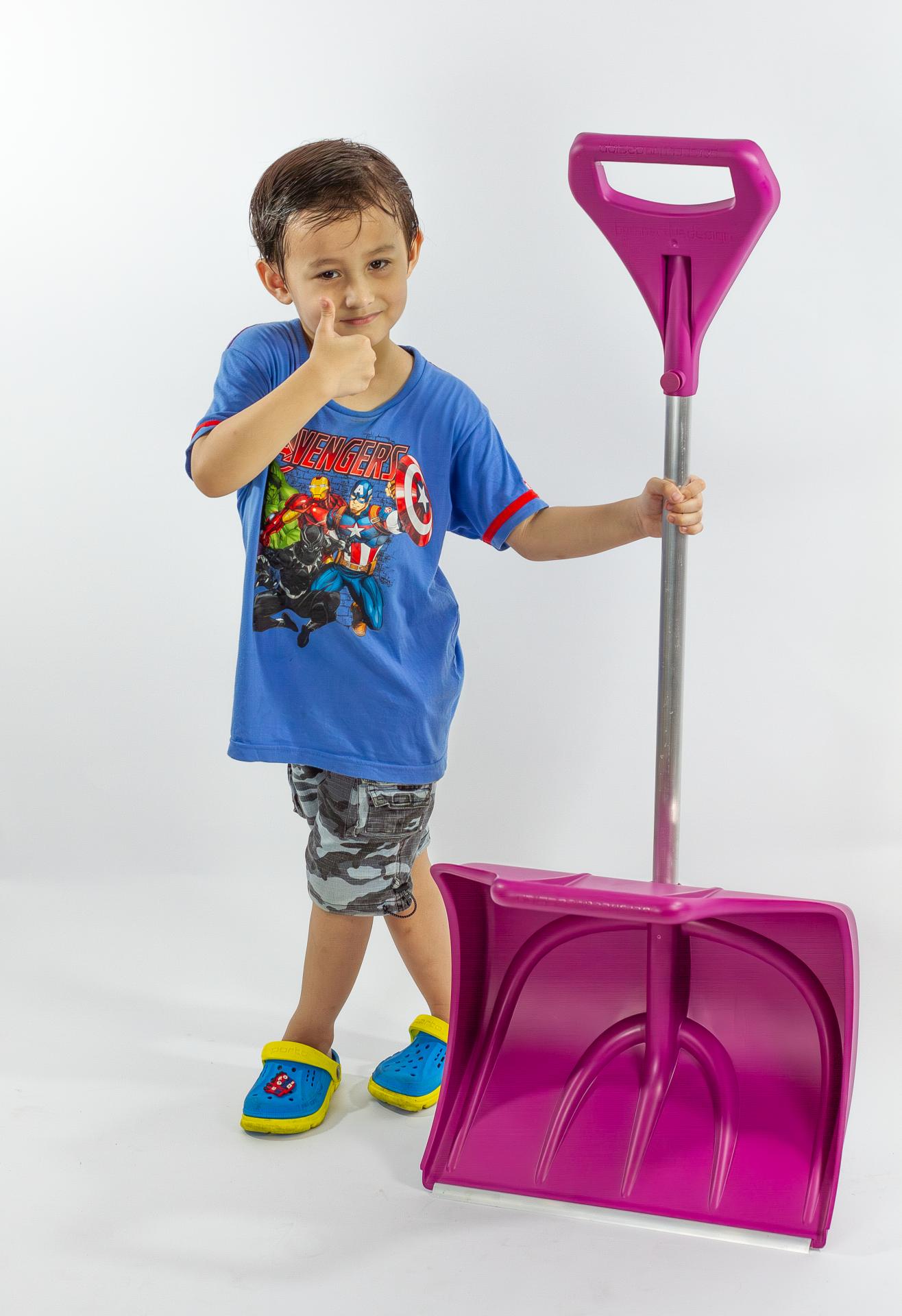 The Ergonomic Perspective Design Shovel